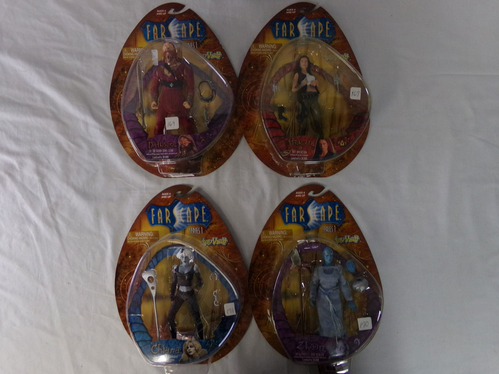 lot of 4 farscape action figures (1 of 4)