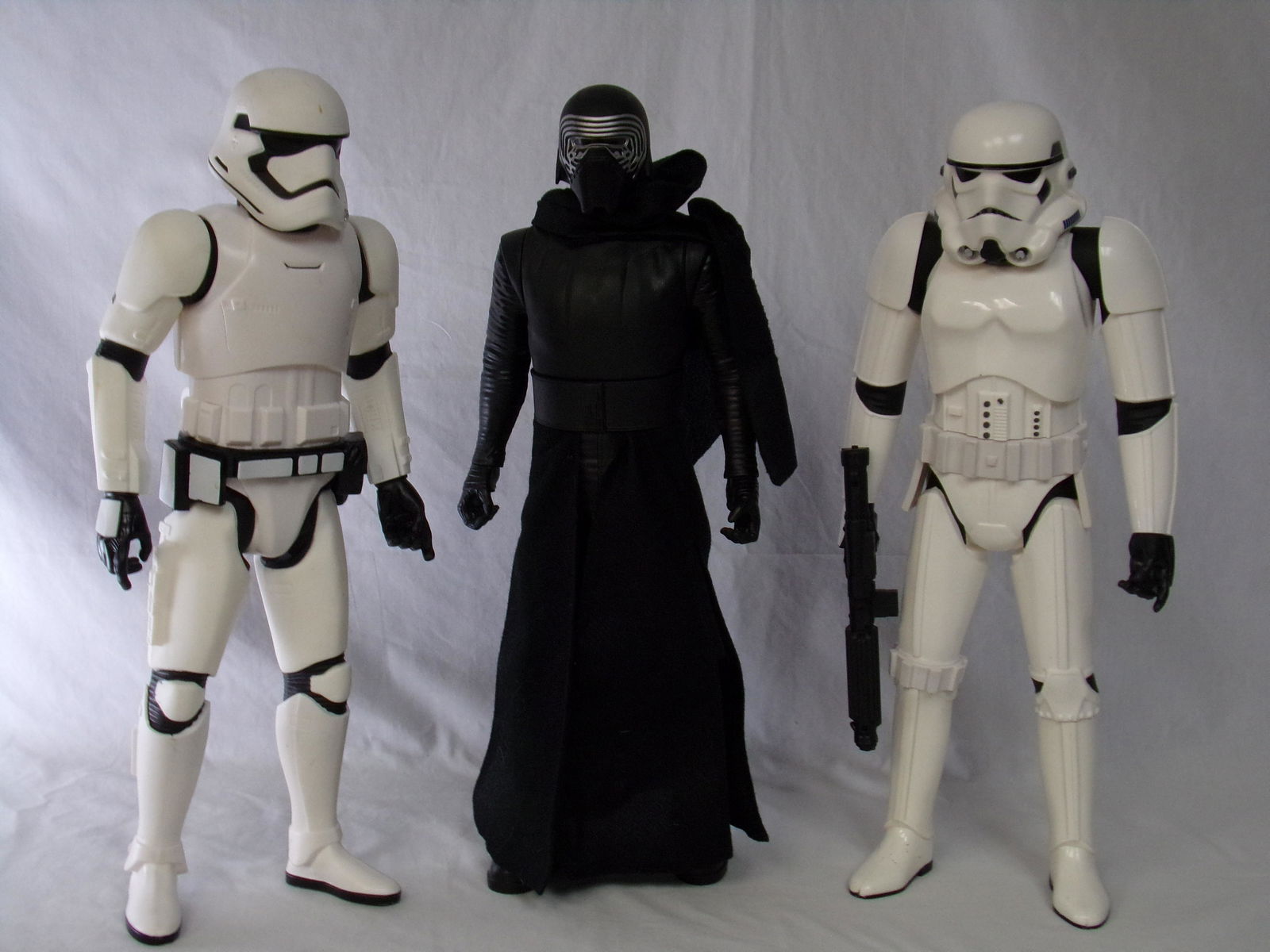 star wars 18'' action figures w/ storm troopers & kylo (1 of 8)