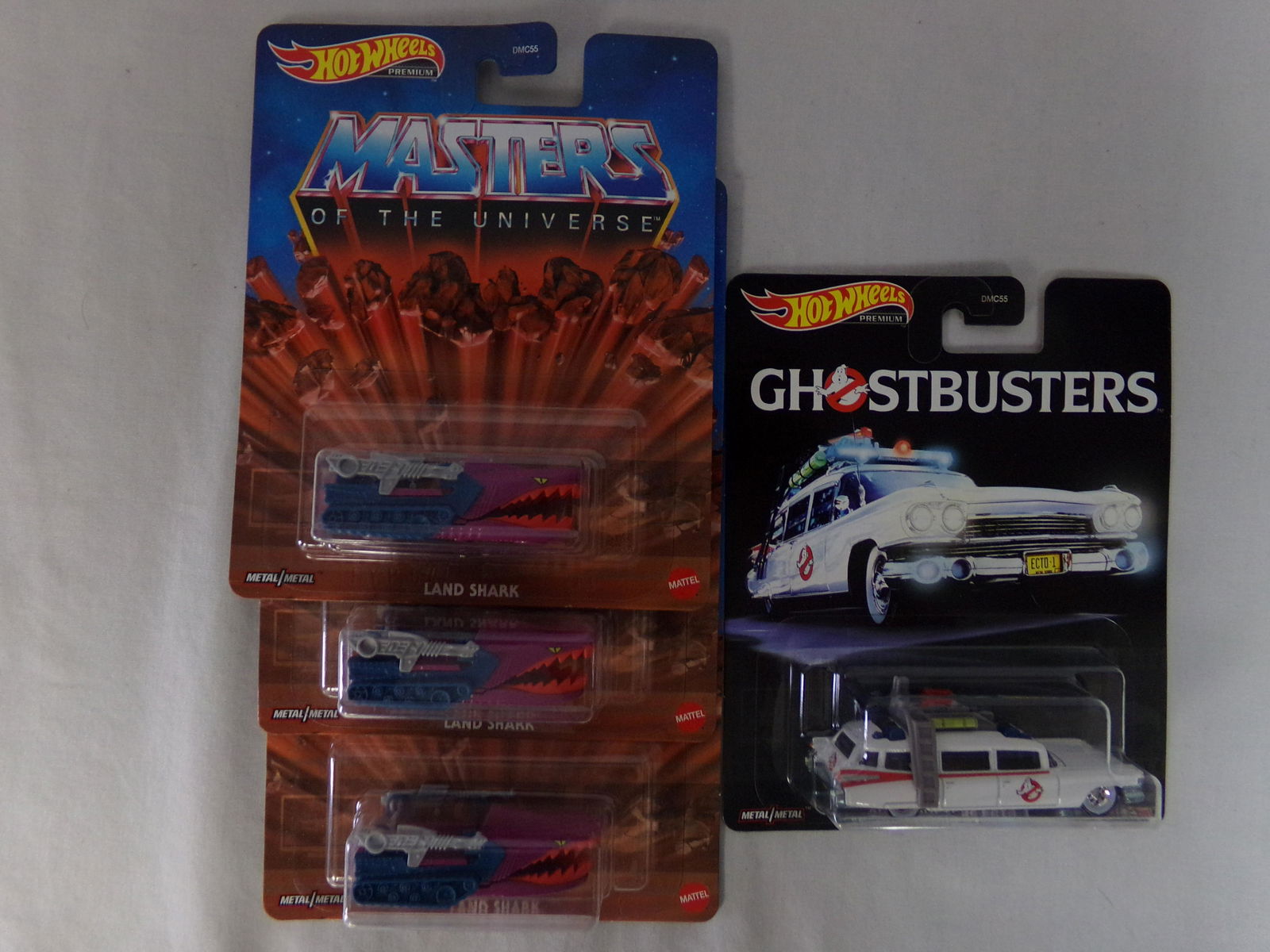 lot of 4 hot wheels cars w/ ecto 1 (1 of 3)