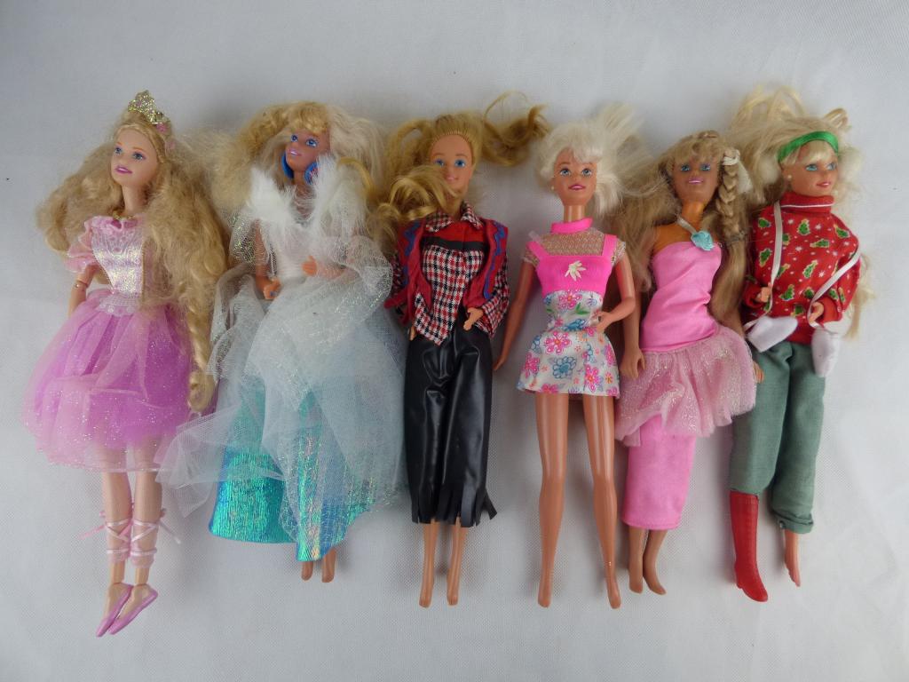 Six Vintage Babrie Dolls: Lot of 6 Vintage Barbie Dolls