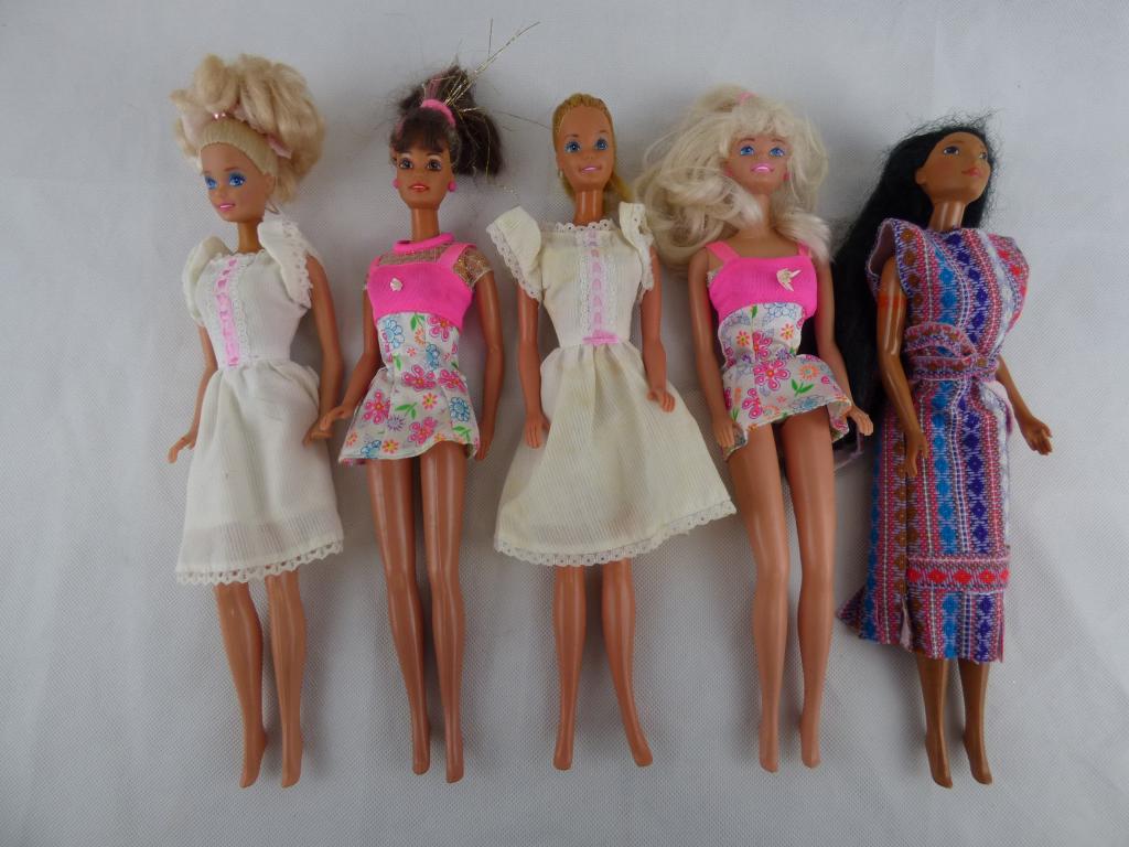 Vintage Barbie & Disney Dolls: Four Vintage Barbies and one Disney Doll