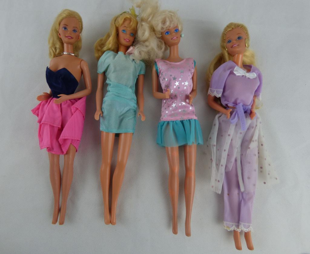 Four Vintage Barbie Dolls: Lot of 4 Vintage Barbie Dolls