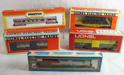 RR Toy Train Cars & Engine- Lionel PMI Mantua: Lot of Vintage Train Cars and Engine. Includes: PMI Santa Fe 6660 #106 Engine; Mantua 222-20 Combine Penna Pennsylvania Car; Lionel Carson City Mint Car- 6-7518; Lionel Chicago & north Western