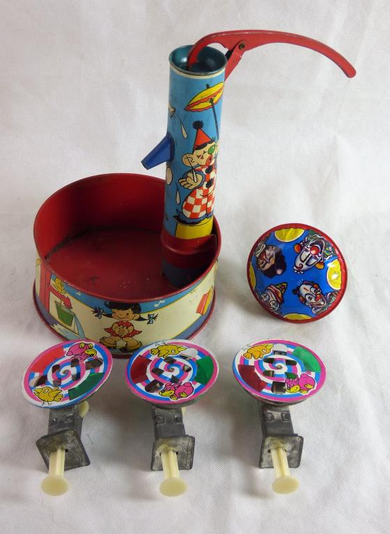 Vintage Tin Litho Water Pump Toy, Tin Spinners (1 of 8)