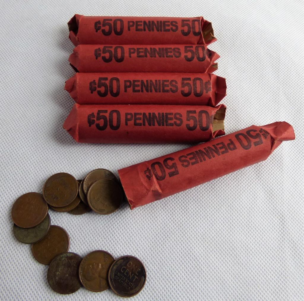5 Rolls of Wheat Pennies.US One Cent coins. (1 of 2)