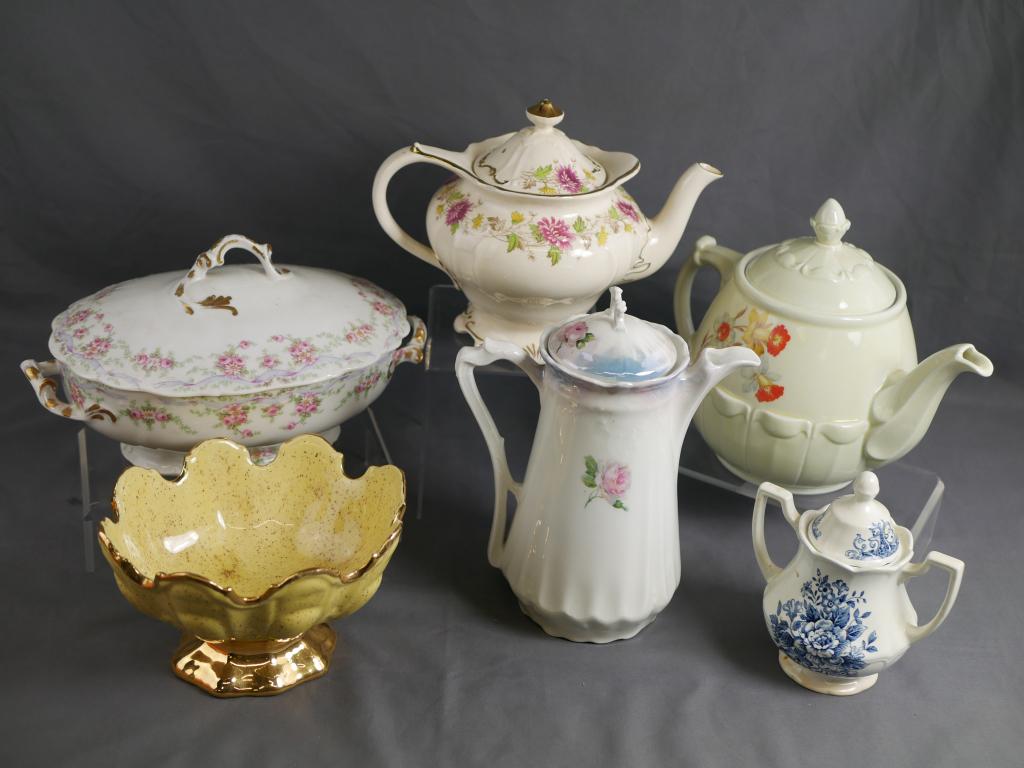 Antique & Vintage Teapot, Coffe Pot, Soup Tureen (1 of 12)