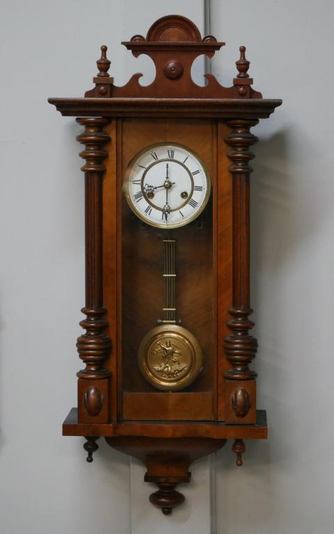 Antique Friedrich Mauthe Schwenningen Wall Clock (1 of 8)