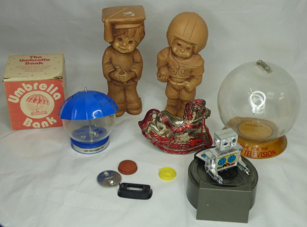 Vintage Figural Coin Banks & Bill Mack Figurines: Group of Vintage Coin Banks and two Bill Mack Figurines. Condition: One Figurine has chip