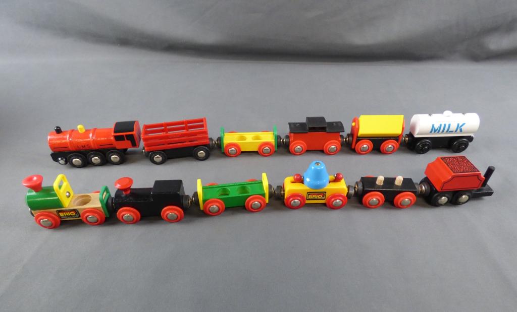 Brio Magnetic Stacking Wooden Toy Trains: Brio Magnetic Stacking Wooden Toy Trains. Condition: Good