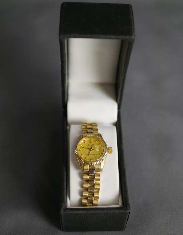Rolex Oyster Ladies Wrist Watch Replica: Rolex Oyster Ladies Wrist Watch Replica . Condition: Good