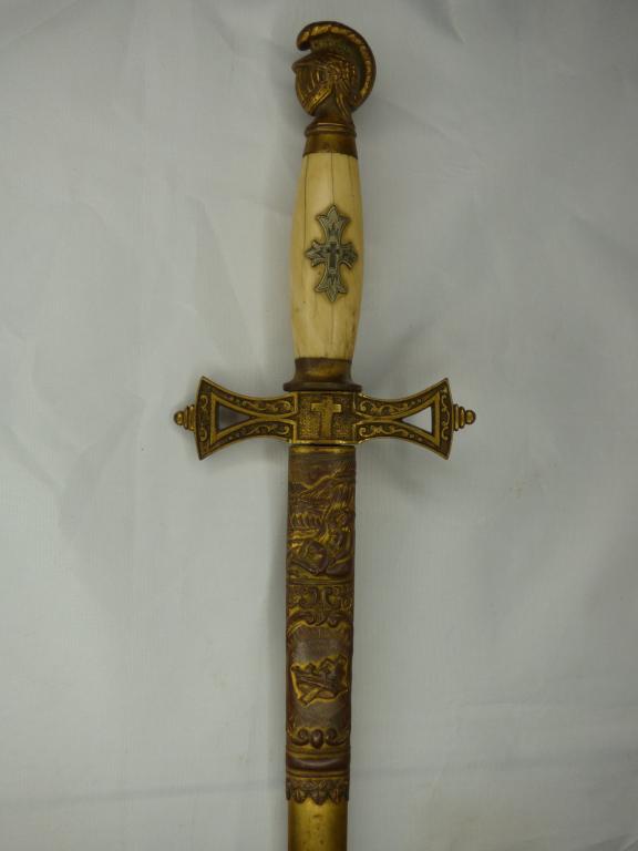 Masonic Knights of Templar Sword JR Pettis & Co (1 of 13)