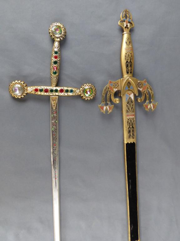 Toledo Spain Decorative Swords (1 of 12)