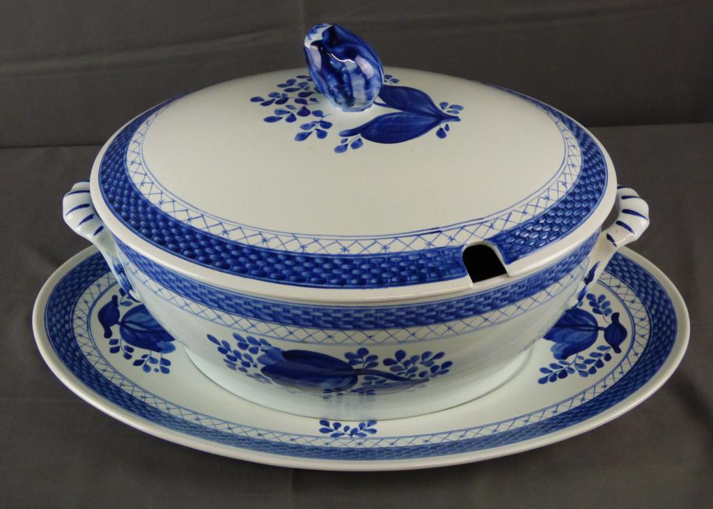 Royal Copenhagen Tranquebar Blue Soup Tureen (1 of 8)