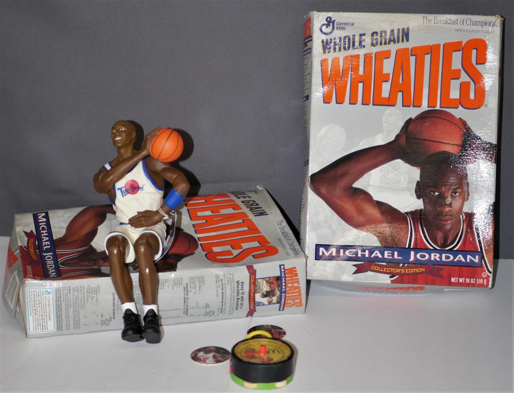 Michael Jordan Space Jam Figurine, Cereal Box, Com (1 of 6)