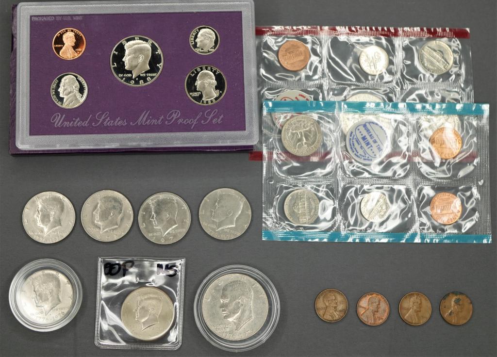 US Proof & Mint Coin Sets & Kennedy Half Dollaer C (1 of 6)