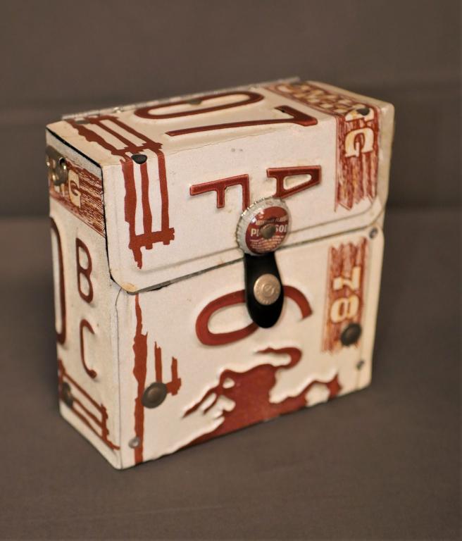 Wyoming License Plate Ladies Purse/ Handbag (1 of 3)