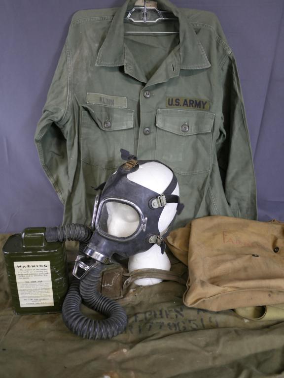 US Army Military Jacket, Gas Mask & Duffle Bag (1 of 10)