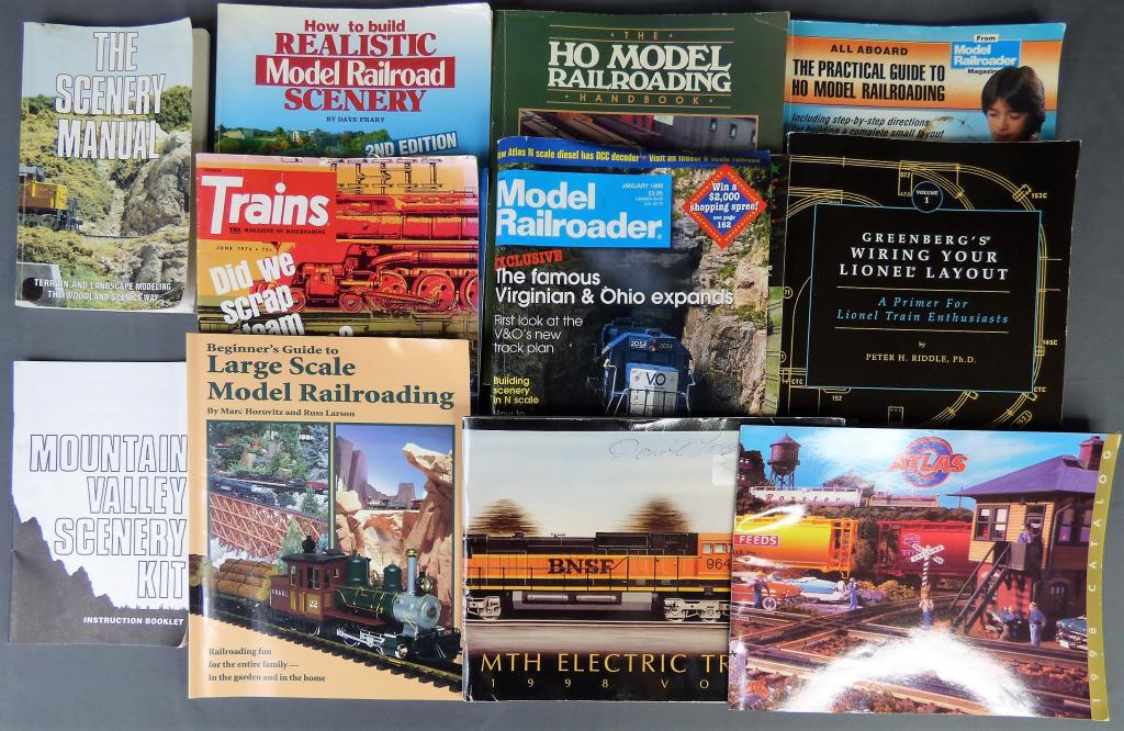 Railroad Model Books, Booklets, Catalogues (1 of 3)