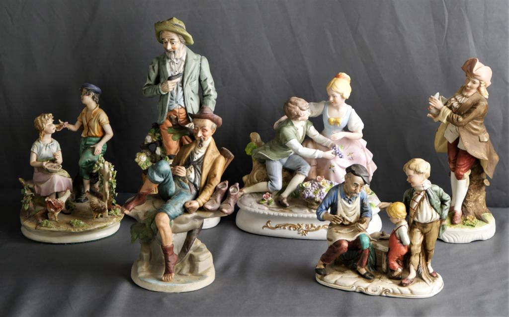 Porcelain Figurine Assortment incl. Capodimonte (1 of 12)