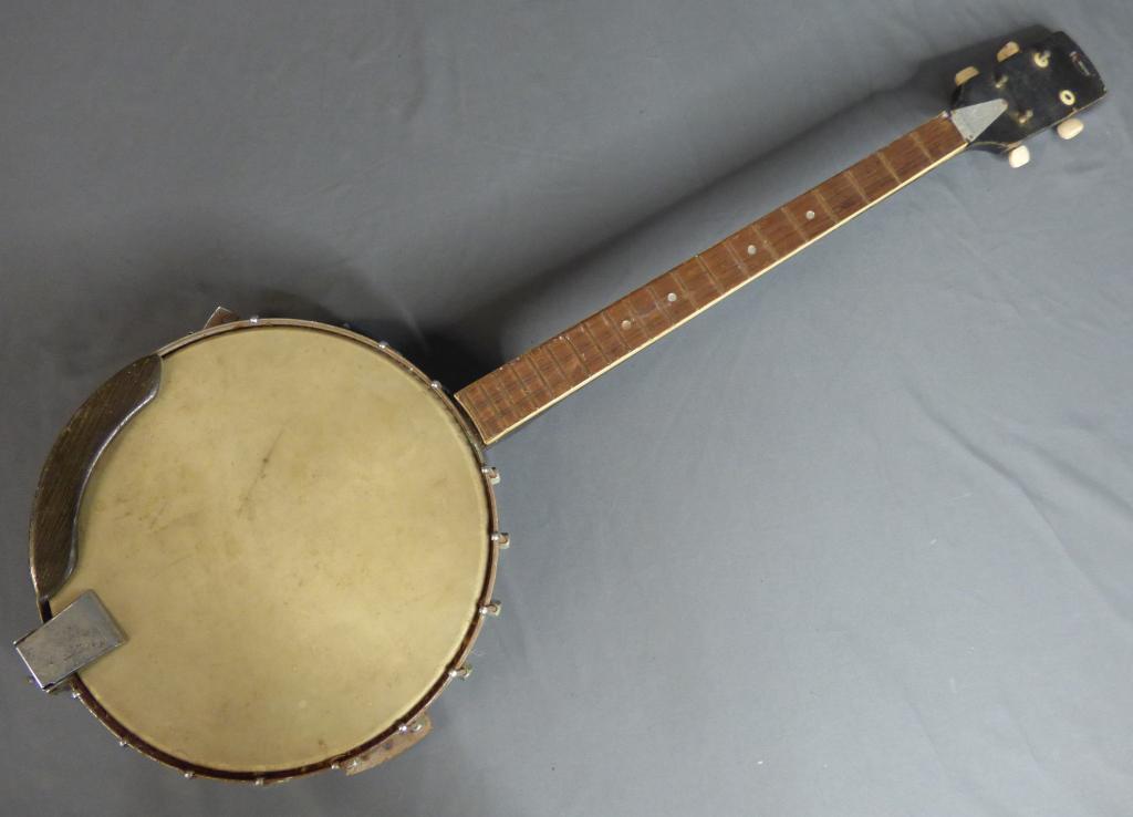 Vintage Kingston Banjo w/ Steel Reinforced Neck: Vintage Kingston Banjo w/ Steel Reinforced Neck. Condition: Used, shows wear and rust