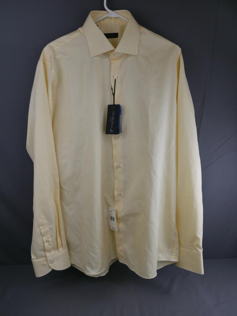 Saks Fifth Avenue Men Travel Shirt- New (1 of 6)