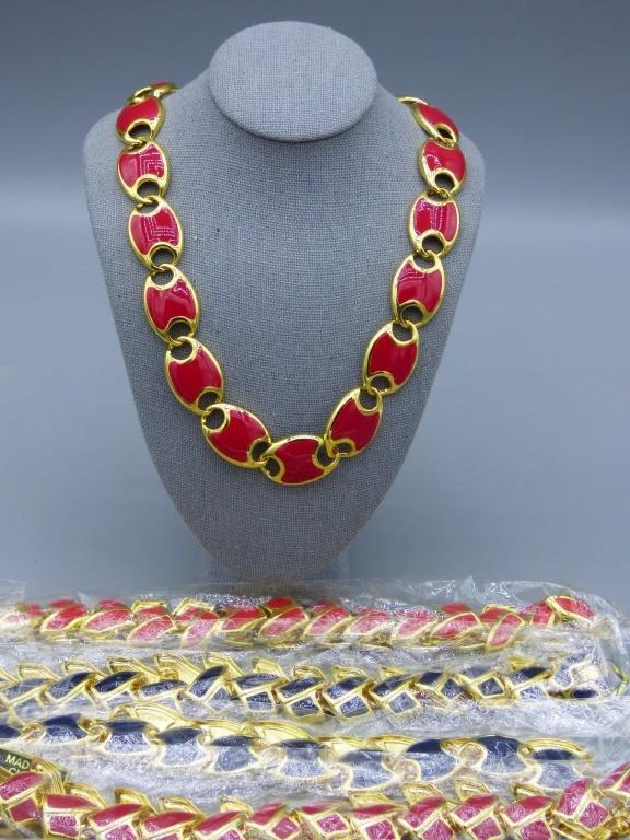 Lot of 5. New Large Enamel Link Necklace: Lot of 5. New Large Enamel Link Necklace
