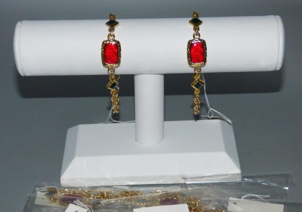 Golden Bracelet with Stonelike Inserts Lot of 10 (1 of 3)