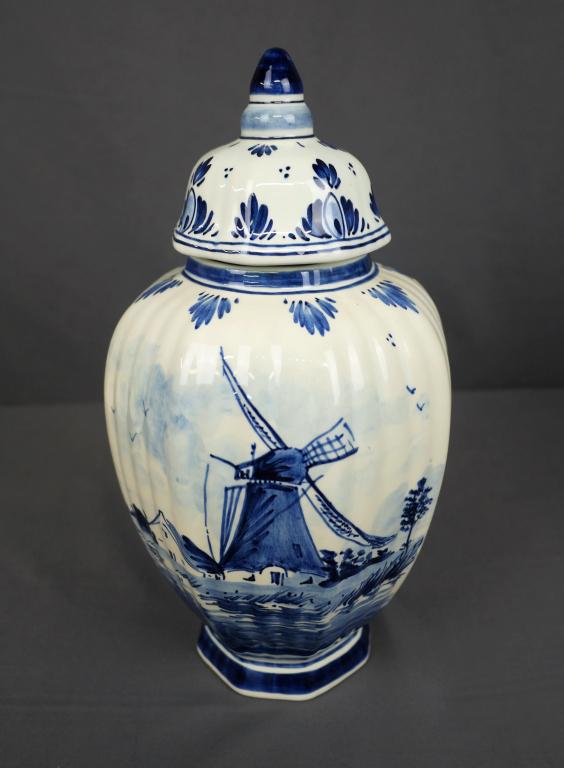Delft Blue Lidded Vase/ Jar Holland Windmill (1 of 4)