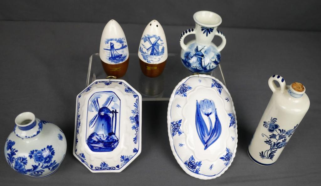 Vintage Delft Blue Holland Pottery Assortment (1 of 7)