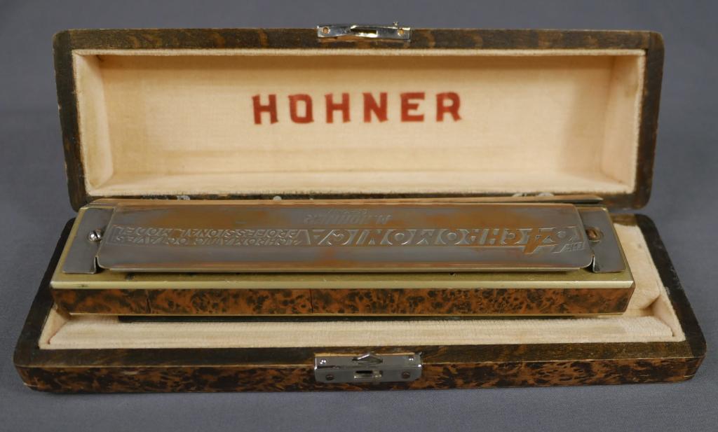 M. Hohner the 64 Cromonica in Original Box.: Vintage M. Hohner the 64 Cromonica in Original Box. Condition: Used