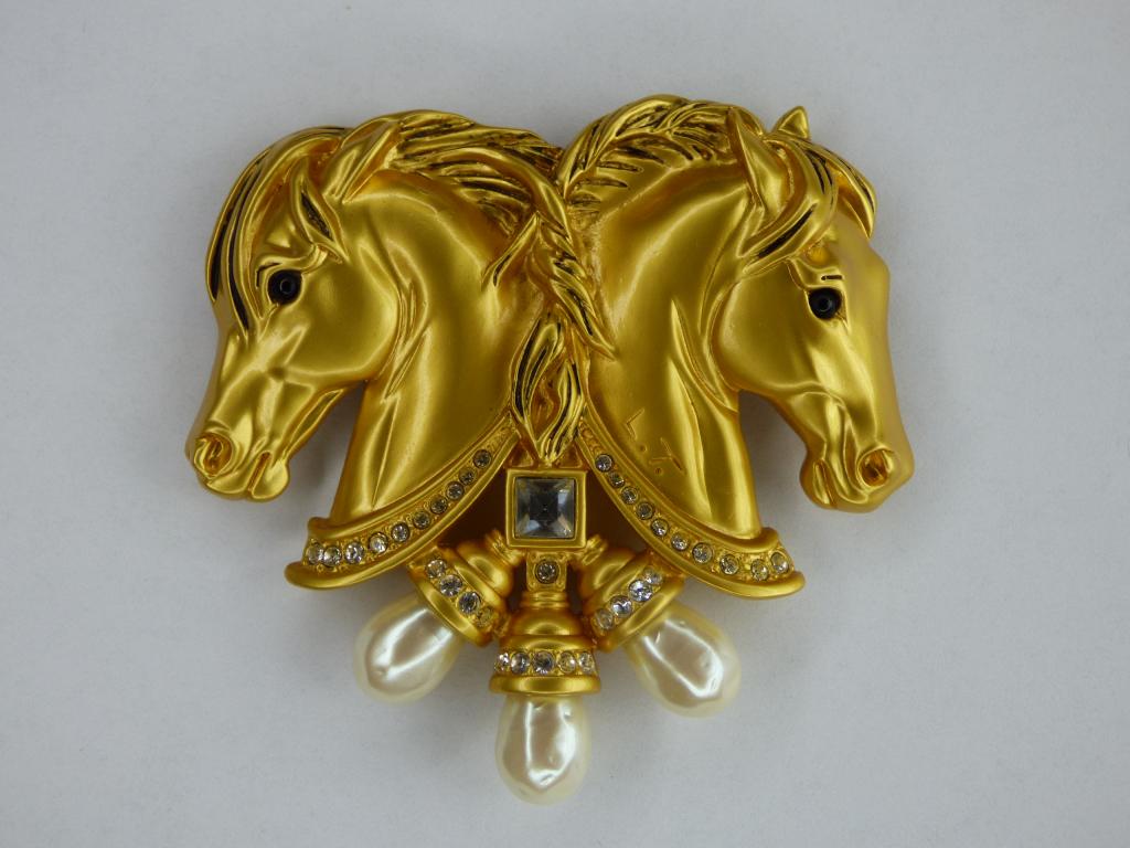 Elizabeth Taylor Double Horse Head Brooch/ Pin (1 of 5)