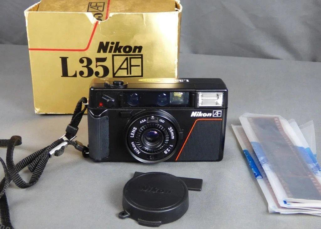 Nikon L35 AF Camera w/ 35mm 1:2.8 Lens (1 of 6)