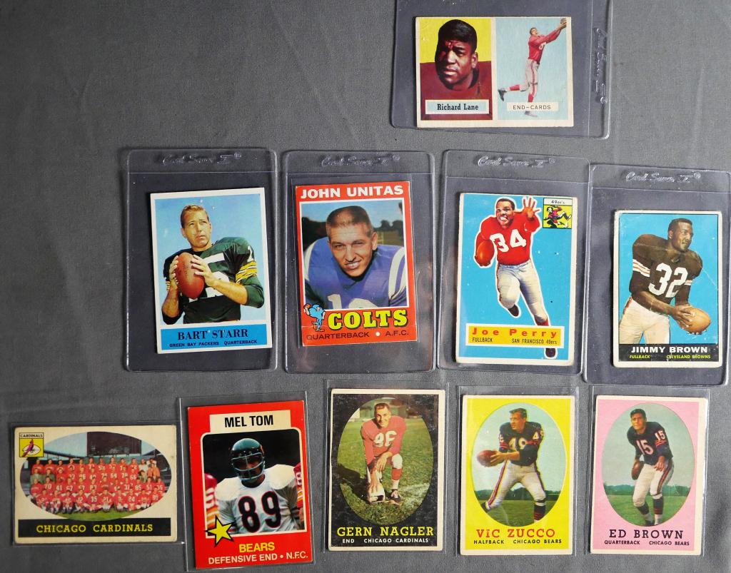 Lot of 10 Old Football Trading Cards- HoF, Bears, (1 of 9)