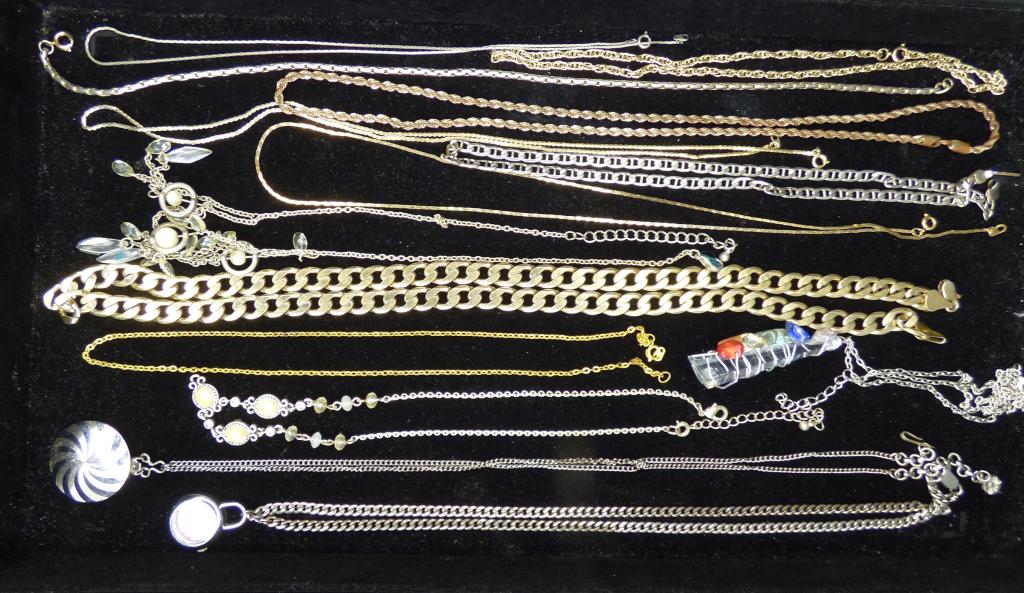 Costume Jewelry- Necklaces & Chains (1 of 3)