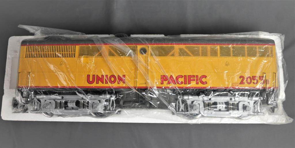 Aristo Craft Union Pacific Diesel Locomotive G Sc: Aristo Craft- Union Pacific Diesel Locomotive. FB-1 ALCO. G Scale. Condition: Appears to be in good overall condition, comes with original box