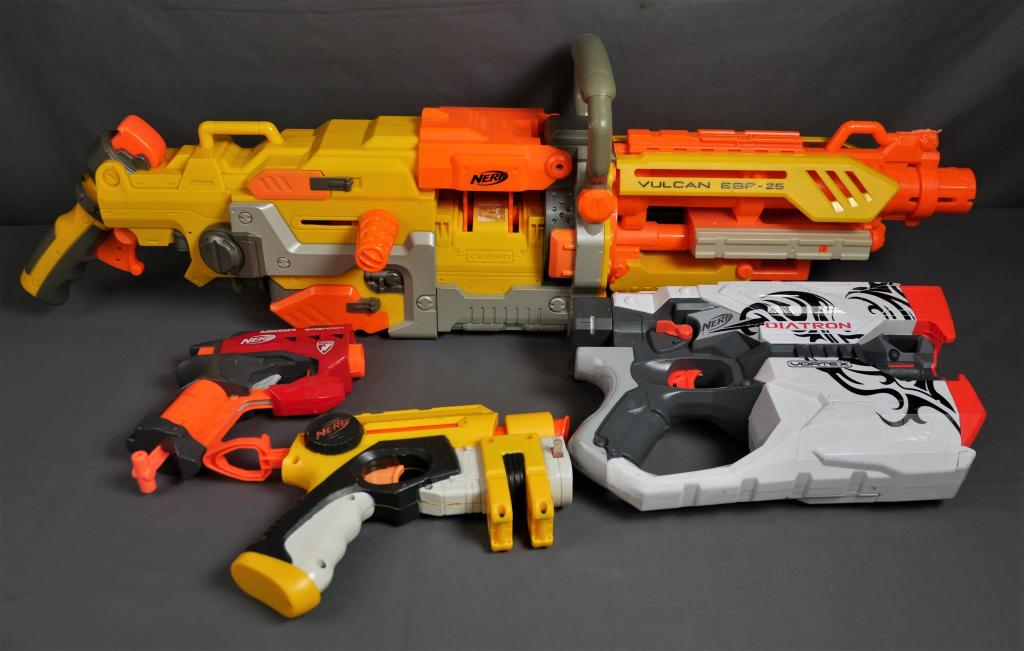 Lot of Vintage NERF Toy Guns (1 of 7)