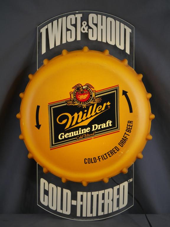 Miller Genuine Draft Vintage Beer Lighted Sign (1 of 7)