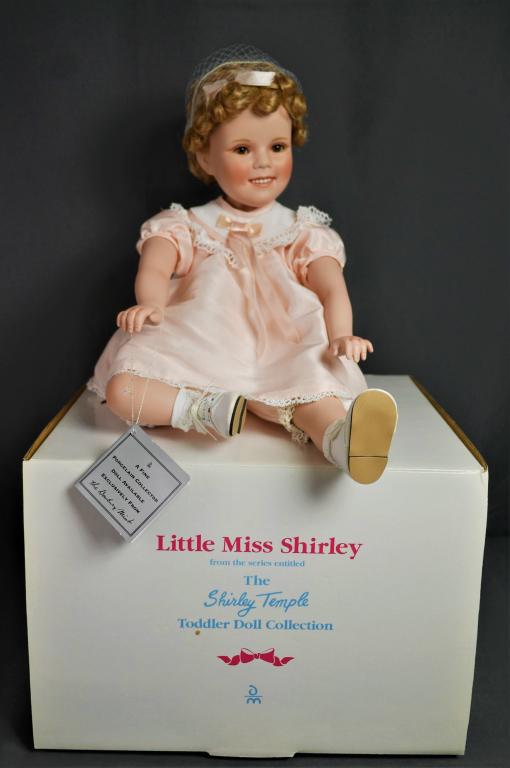Little Miss Shirley Temple Danbury Mint Doll (1 of 6)
