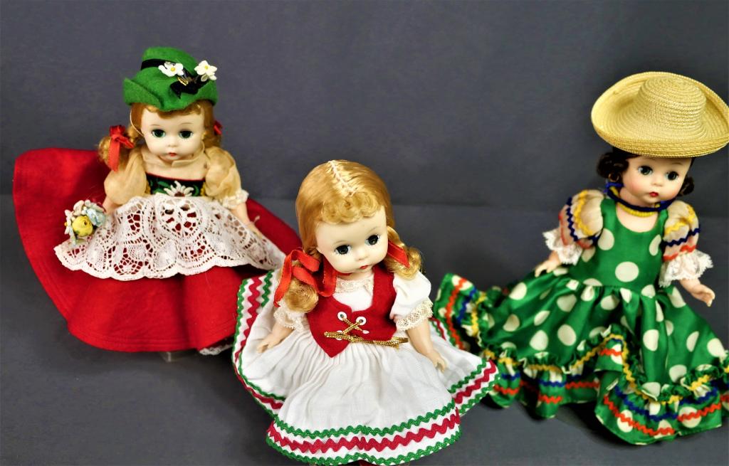 Madame Alexaner Dolls of the World- Swiss, Hungary: Madame Alexaner Dolls of the World- Swiss, Hungarian and Brazilian. Condition: Good