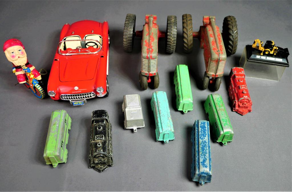 Vintage Die-Cast Train, Car & Tin Santa on Bike (1 of 11)