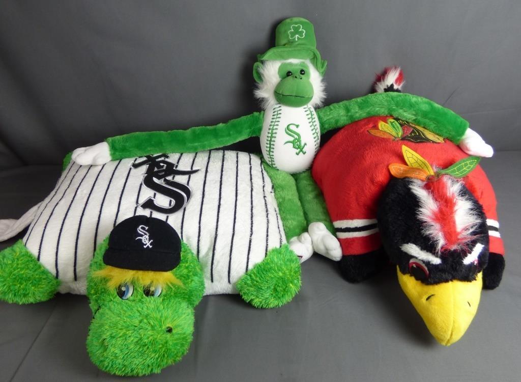 Chicago White Sox & Blackhawks Plush Sport Toys: White Sox and Blackhawks Pillow Pets and White Sox St. Patricks Day Monkey. Condition: Good