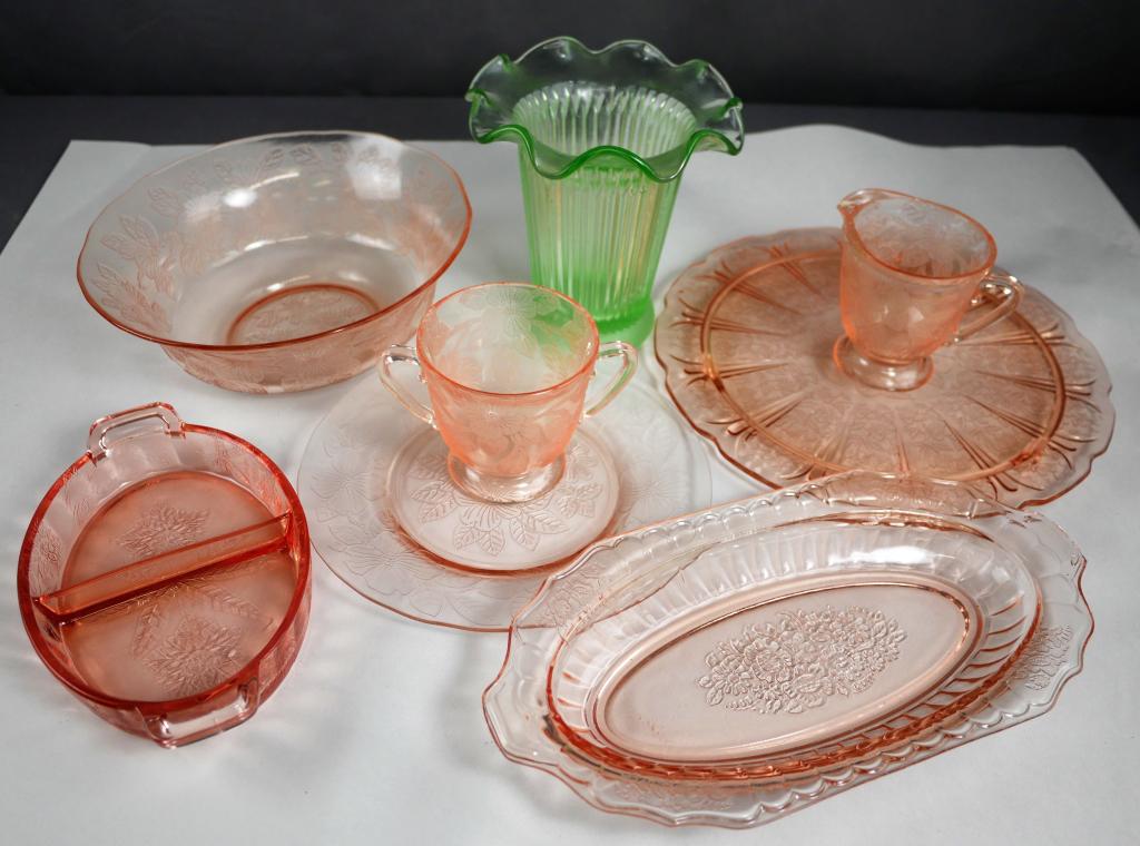 Vintage Pink Depression Glass Assortment (1 of 8)