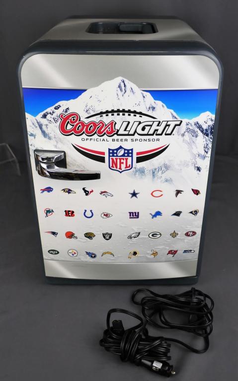 Mobicool Mini Car Dual Refrigirator / Heater (1 of 5)