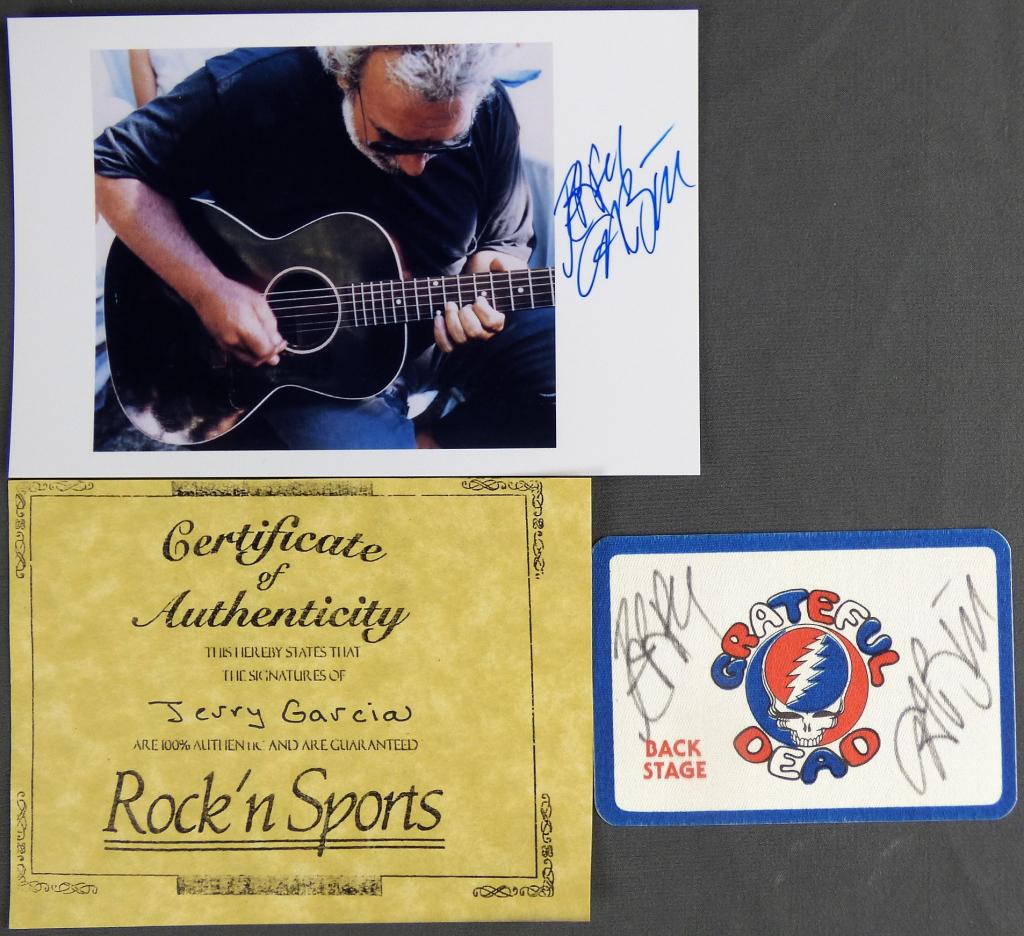 Jerry Garcia Signed Photograph  Grateful Dead Pass (1 of 5)