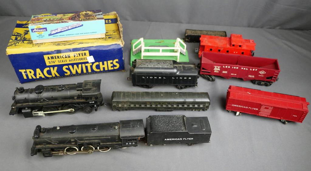 Vintage Toy RR Trains & Cars- American Flyer (1 of 17)