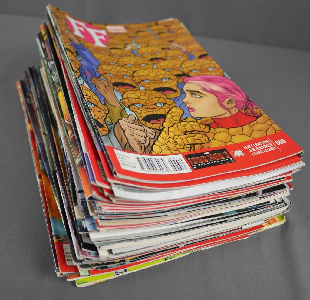 Lot of Vintage Comic Books- Swamp Thing, Dial H (1 of 10)