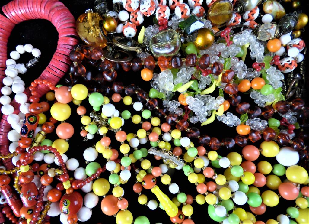 Costume Jewelry- Vintage Beaded Necklace Lot (1 of 5)