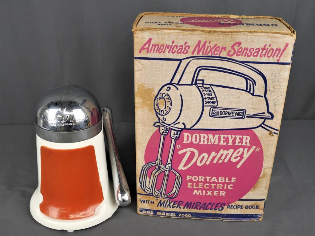 Mid Century Dormeyer Dormey Mixer & Juice-o-Mat: Mid Century Dormeyer Dormey Portable Electric Mixer in original box & Vintage Juice-o-Mat. Condition: Good overall condition, not tested