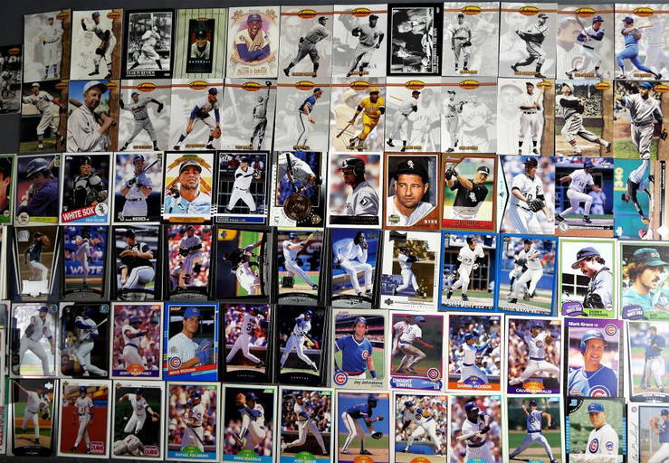 3 Groups of Baseball Trading Cards Legends, Sox (0082) on Nov 30, 2021 Esquis Auctions in IL