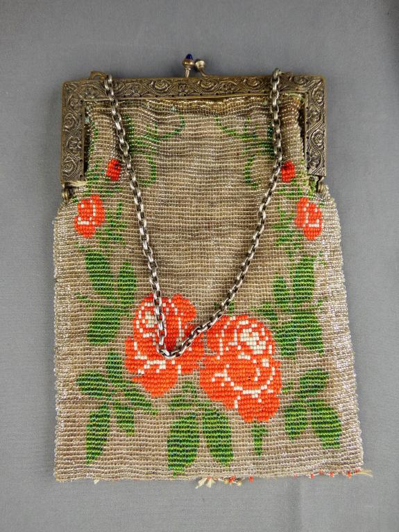 1920's Ladies Roses Ornate Mesh Metal Handbag (1 of 5)